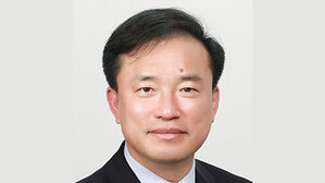 '정중동' 김종철 방미통위원장 후보자, 청문회 준비 착수