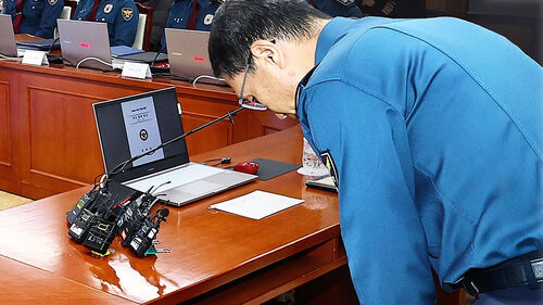 "위헌적 계엄에 국회 막았다"…경찰, 1년 만에 사과