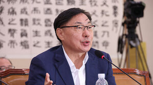 검찰의 법관 기피 신청에 이화영 '술파티 위증 의혹' 재판 정지