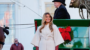 백악관 크리스마스 장식 공개&hellip;멜라니아 "마음이 있는 곳이 집"