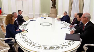 푸틴 만나 협상했지만 '빈손'&hellip;결국은 영토 문제