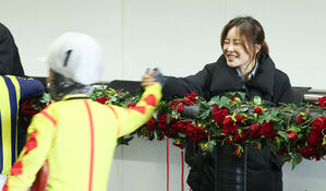 '여성 최다승' 김혜선 기수 은퇴&hellip;조교사로 새 출발