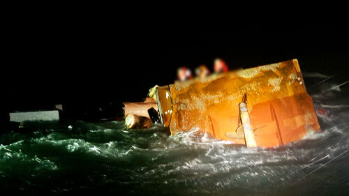 충남 태안서 해상 어선 전복…3명 사망·1명 실종