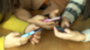 일본 10∼20대 6%, 'SNS 병적 사용' 의심