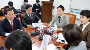 국민의힘 "이재명 정권, 혈세로 노조와 부당 거래"