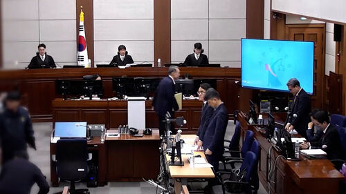 증인 출석했는데…노상원 "귀찮아서 증언 거부"