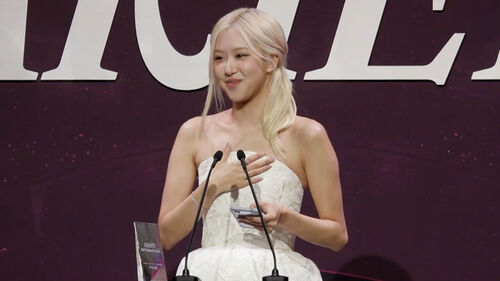 로제, 미국 시상식서 올해의 글로벌 히트메이커 수상