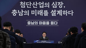 썸네일 이미지:대통령 한마디에 'KDDX 수의계약' 물거품…수습은 공정위가?