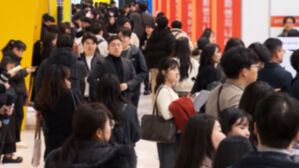 취업자 22만 명대 증가&hellip;청년 고용률 19개월째 하락세