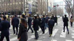 중산층 흔들리나…소득 증가율 1.8%로 '역대 최저'