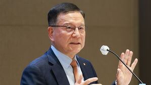 김종화 금통위원 "환율 상승 70% 수급 요인&hellip;해외 투자 증가 영향"