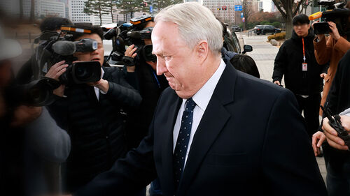 인요한 의원 사퇴…"계엄 후 불행 극복해야"