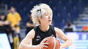 여자농구 BNK, KB에 신승&hellip;안혜지&middot;김소니아 더블더블