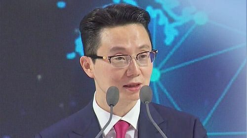 윤영호 징역 4년 구형…예고했던 정치인 폭로 없었다