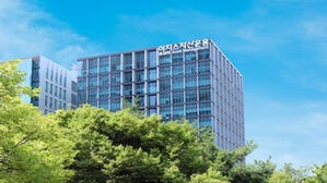 "이지스운용, 힐하우스 인수 땐 조직 활용 기회&hellip;사업 안정성 약화 가능성도"