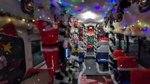 9년 달린 부산 명물 산타버스, '화재 가능성' 민원에 운영 중단