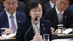 [속보] 식약처장 "GMO 완전표시제 내년 12월 시행"