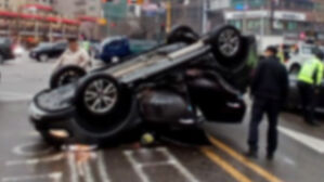 인천서 1살 아기 탑승한 SUV 전복 사고&hellip;4명 부상