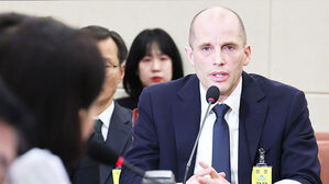 '빈껍데기 청문회' 현실로&hellip;"한국말 못 합니다"