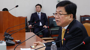 '7세 고시 금지법' 여야 합의로 법사위 전체회의 통과