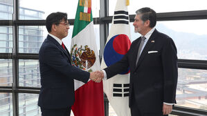 정부, '관세 인상 예고' 멕시코에 "한국 기업 영향 최소화" 요청