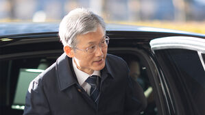 조희대, 민주당 내란재판부법 상정 예고에 "검토해 말씀드리겠다"