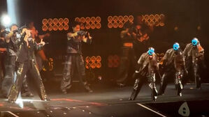 "얼굴 가리면 몰라" 머스크도 놀란 백댄서 정체 '깜짝'