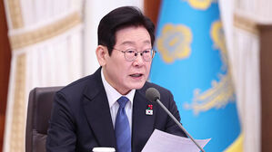 이 대통령 "안성기 별세 깊은 애도&hellip;뜨거운 열정 기억할 것"