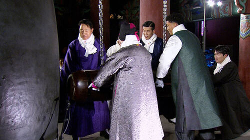 붉은 말의 해 밝았다…희망의 첫 순간들