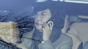 '보좌진 갑질 논란' 이혜훈, 직권남용 등 혐의로 고발 당해