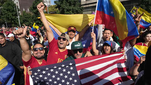 생필품 사재기 나선 베네수엘라인들&hellip;재외국민들은 환영