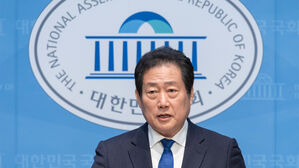 비당권파 유동철, 민주 최고위원 후보 사퇴&hellip;이건태 "뜻 이을 것"