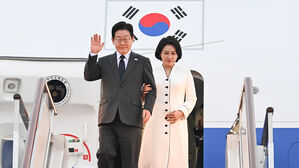 이 대통령, 상하이 임시정부 청사 방문&hellip;3박 4일 국빈 방중 마무리