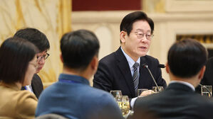 이 대통령 "한중관계, 국익 원칙 위에 관리&hellip;대립할 필요 없어"