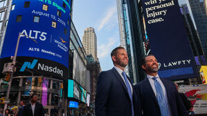 "트럼프 가족 가상화폐 회사, 은행업 인가 신청"