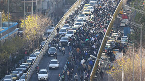 이란 반정부 시위 '들불'&hellip;강경 진압에 인터넷&middot;국제전화 차단도