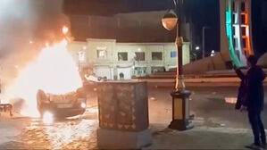 이란 "안보 수호는 레드라인"&hellip;시위대 구금&middot;사망 더 늘어