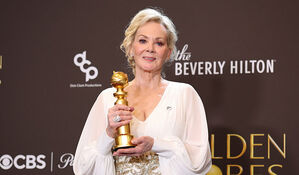 드레스 위에 ICE 규탄 배지&hellip;골든글로브 스타들 '반 트럼프' 가세