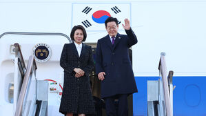 이 대통령, 일본 나라현으로 출발&hellip;오늘 한일 정상회담