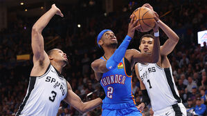 NBA 전체 1위 OKC, '천적' 샌안토니오 제압