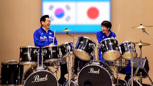 '백제 영향' 호류지 함께 방문&hellip;깜짝 드럼 연주도