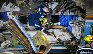 태국서 크레인이 열차 덮쳐&hellip;한국인도 1명 사망