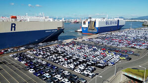 철강 지고 반도체 뜨고&hellip;엇갈린 수출 경쟁력