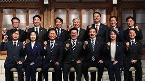 여야 지도부와 오찬 "국민 통합 도와달라"&hellip;국힘은 불참