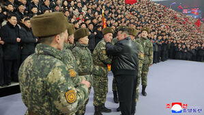 당대회 앞둔 김정은, 대규모 청년행사&hellip;"계승의 보무 계속돼야"
