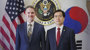 [단독] 방미 면담하자 돌연&hellip;"한국, 쿠팡 파산시킬 거냐"