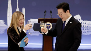 한-이탈리아 정상, '한반도의 완전한 비핵화' 의지 재확인