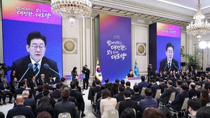 이 대통령 "검찰 보완수사, 안 하는 게 맞지만 예외도&hellip;논란은 검찰의 업보"