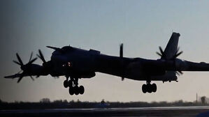 러 전략폭격기, '카디즈' 무단 진입&hellip;영상 공개 무력시위