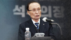 이해찬 전 총리 베트남서 별세&hellip;내일 국내 운구